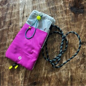 Lululemon crossbody phone bag